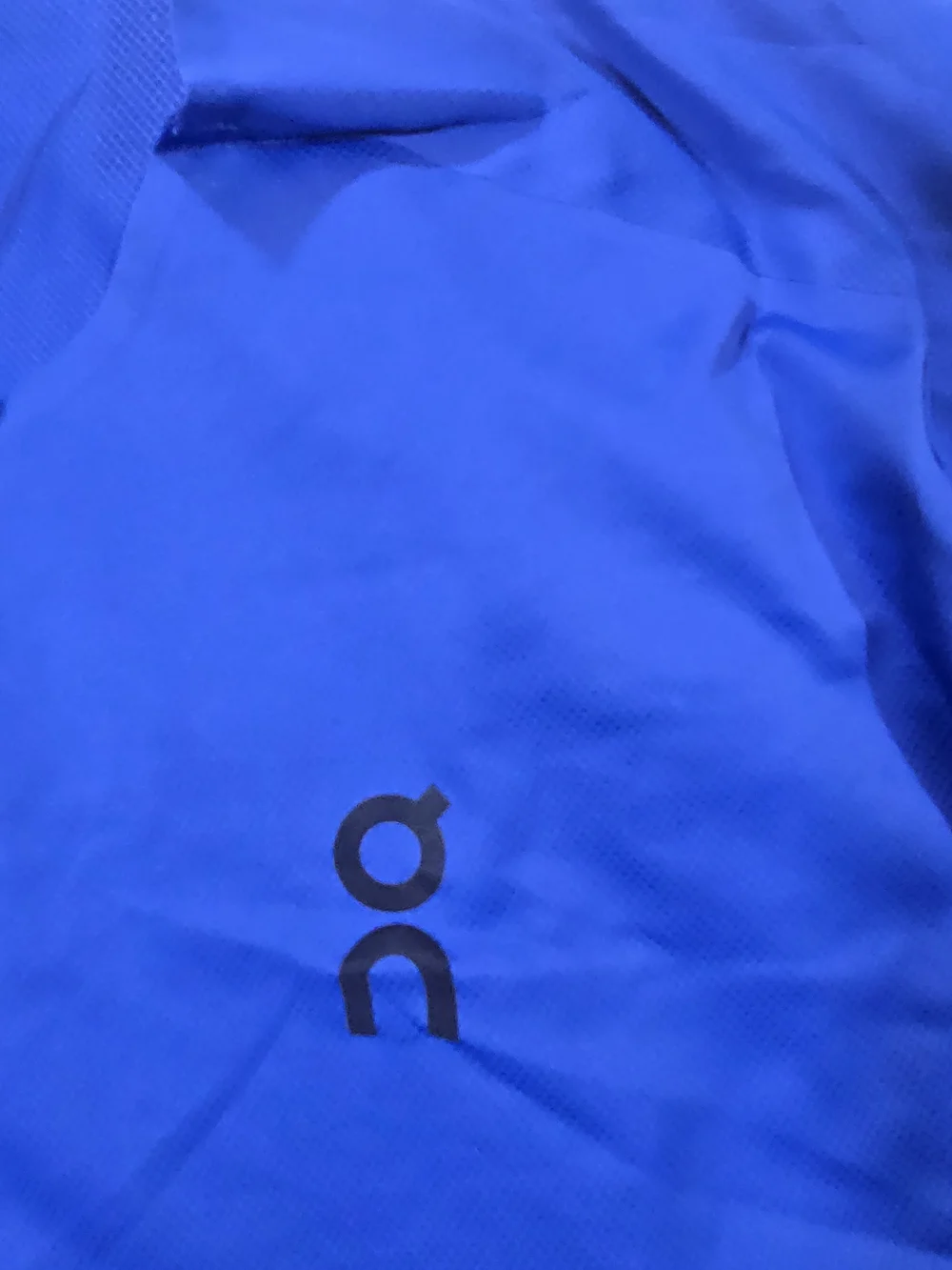 On Running ON Cloud Men Blue Short Sleeve V-Neck Running w Charcoal Side Panels